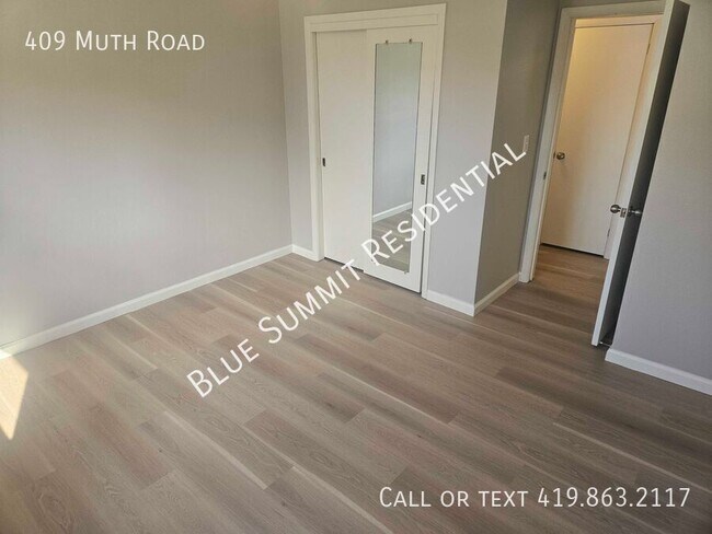 Building Photo - 409 Muth Rd