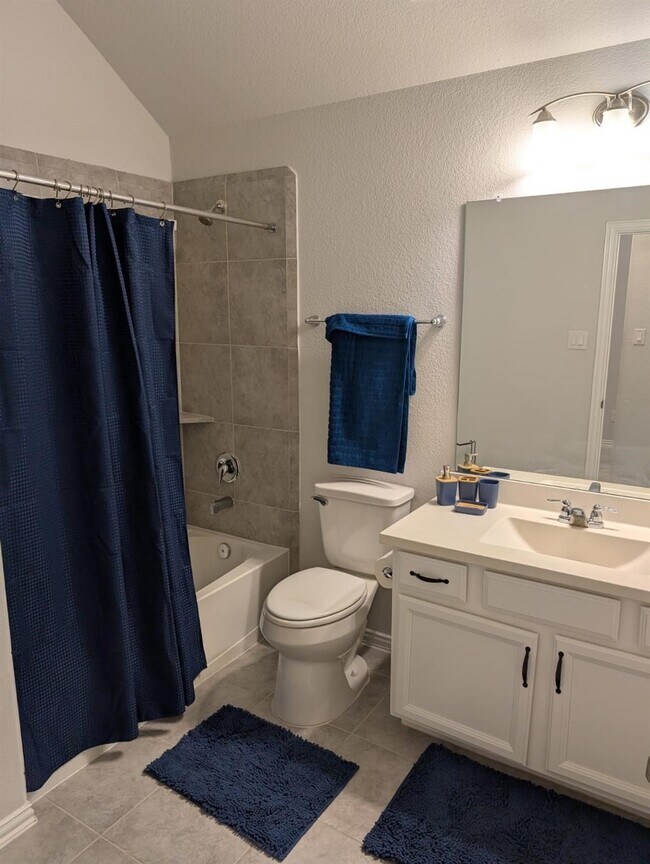 Building Photo - 6647 Northchester Dr