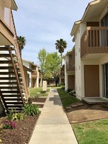 Building Photo - Burkhart Apartments