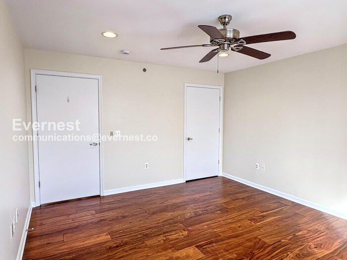 Building Photo - 2702 Lighthouse Point E