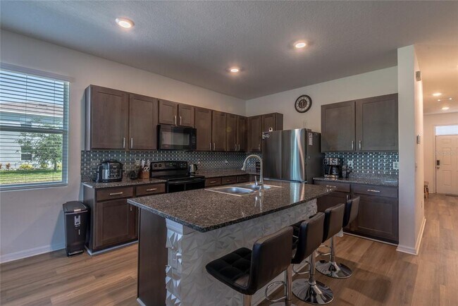 Building Photo - 3005 Suncoast Blend Dr