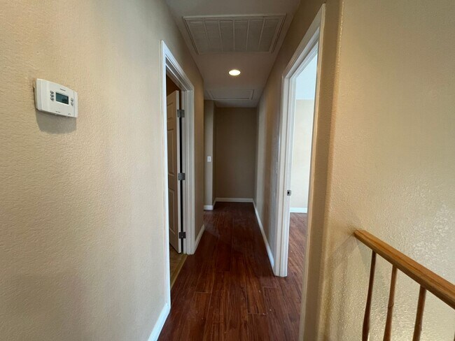 Building Photo - 8988 Winchester Ridge St
