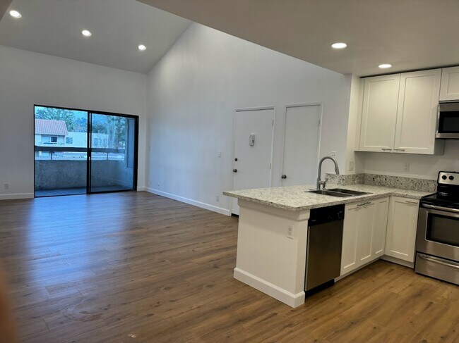 Building Photo - 25015 Peachland Ave