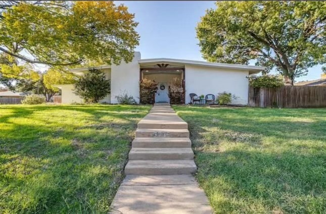 Building Photo - 5736 Wedgmont Cir N