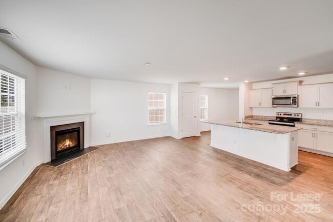 Building Photo - 3255 Winesap Dr