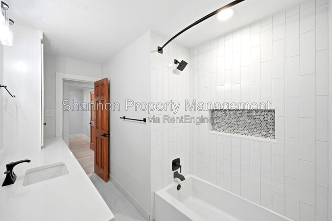 Building Photo - 2602 Tannehill Dr