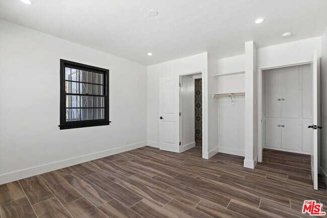 Building Photo - 5266 Veronica St