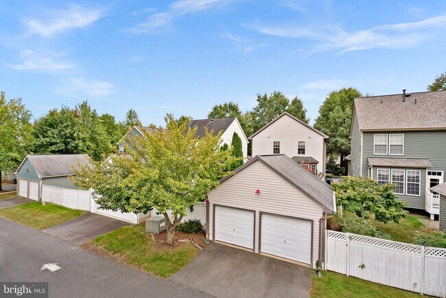 Building Photo - 42968 Chesterton St