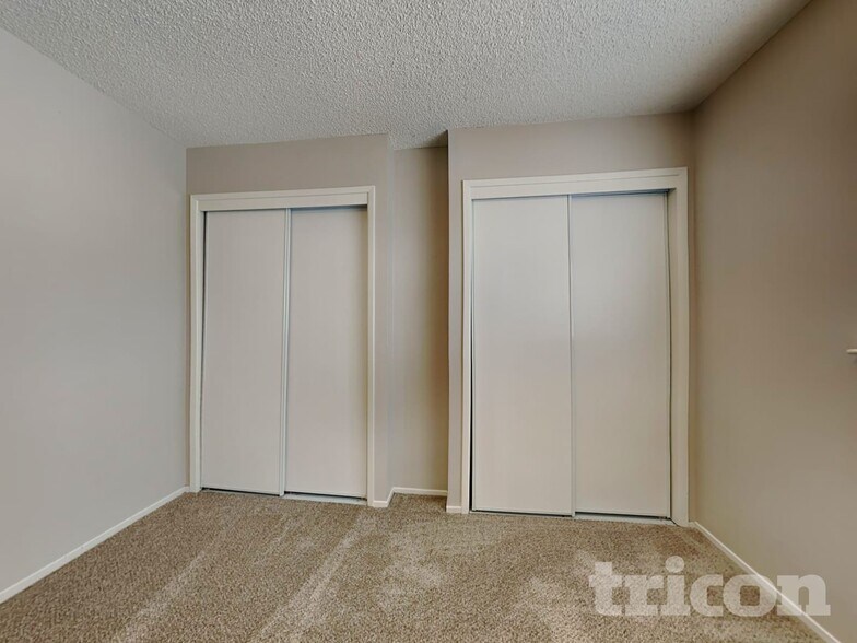 Building Photo - 1344 Shaddick Dr