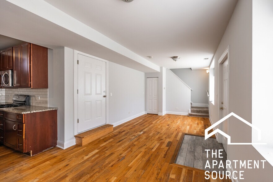 Primary Photo - 1503 N Talman Ave