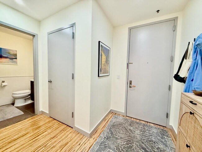 Building Photo - 232 Pavonia Ave