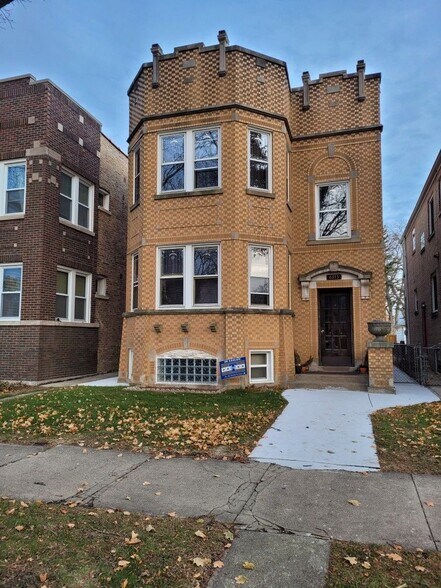 Building Photo - 6115 N Meade Ave
