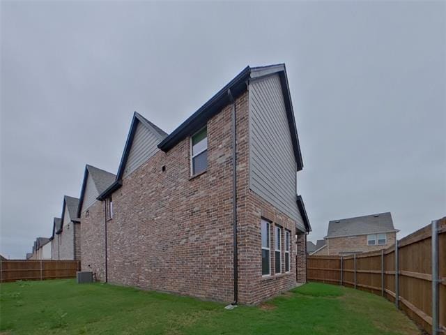 Building Photo - 321 Lincoln Cir