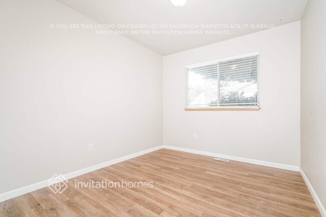 Building Photo - 2945 58th Ave NE
