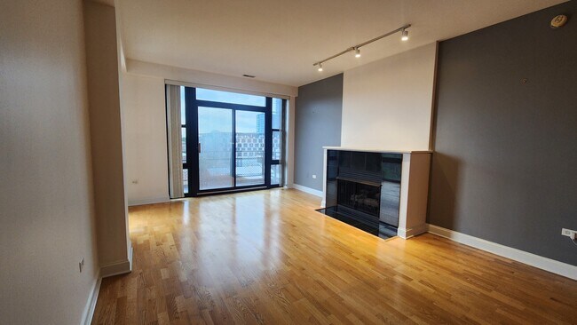 Building Photo - 1260 W Washington Blvd