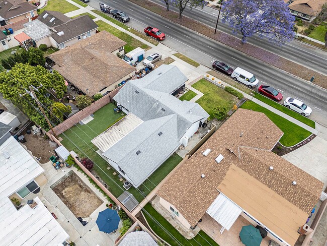 Building Photo - Beautiful 4 Bedroom Home with Smart Features, Entertainer’s Backyard & Attached Garage