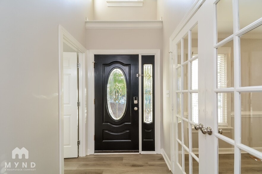 Building Photo - 4113 Mangrove Dr