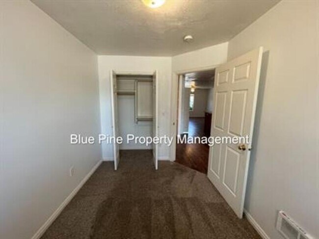 Building Photo - 139 Stockham Boulevard