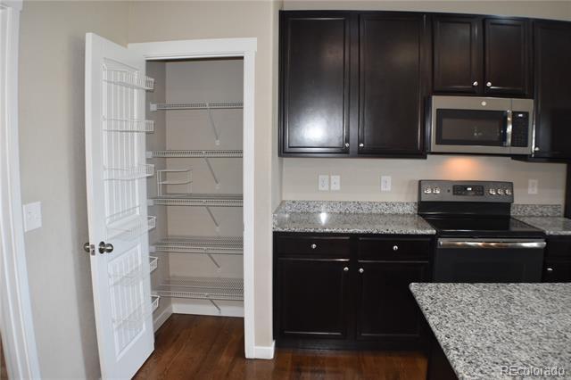 Building Photo - 7941 Barraport Dr