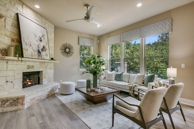 Building Photo - Lovely Hillside Condo on 2222