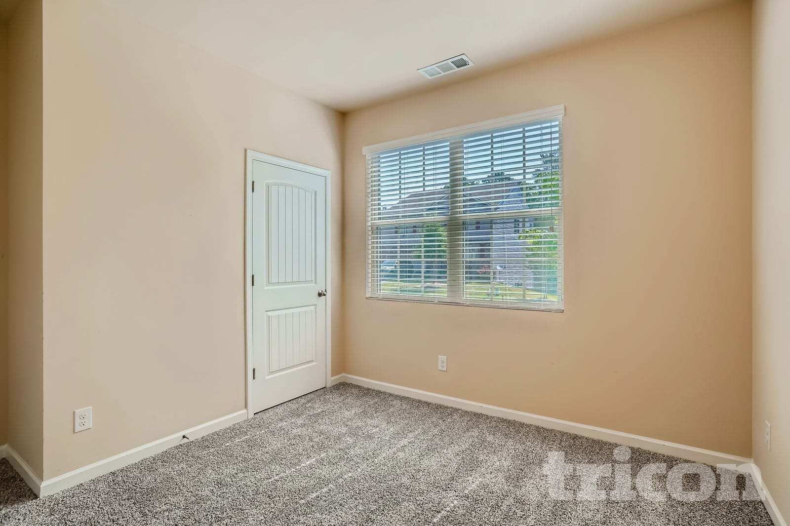 Building Photo - 109 Aviary Ln