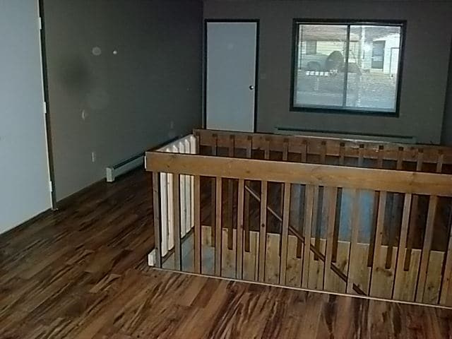 Building Photo - 3 br, 1 bath Townhome - Martin House Townh...