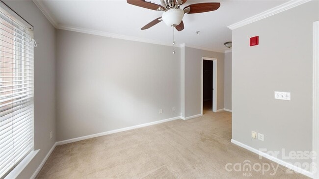 Building Photo - 537 Donatello Avenue