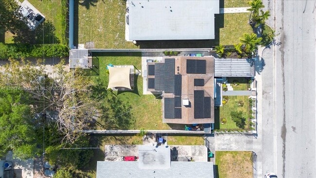 Building Photo - 234 NW 45th St