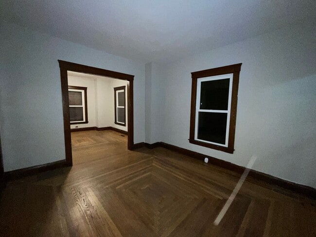 Building Photo - 326 11th St