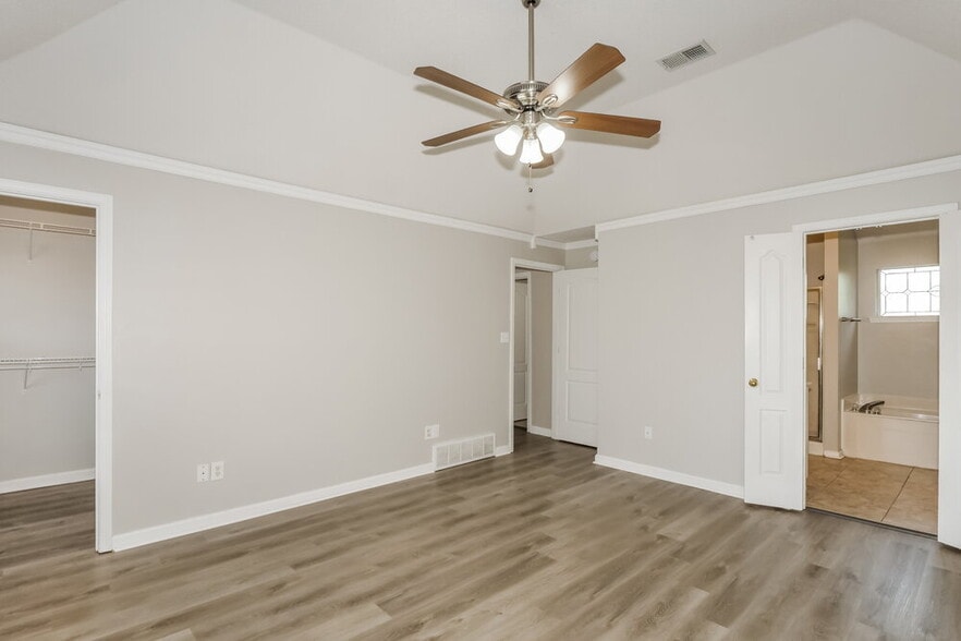 Building Photo - 11626 Mahogany Dr