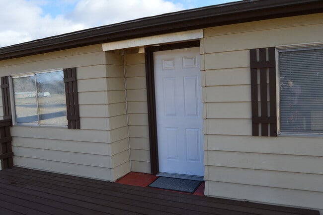 Building Photo - Welcome Home!