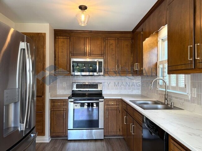 Building Photo - Charming Ranch Home with Large Deck, & Fenced Yard in Raleigh, NC