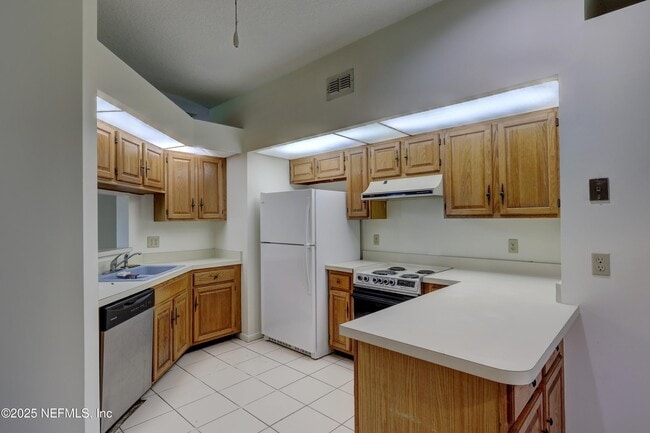 Building Photo - 4819 Wethersfield Pl W
