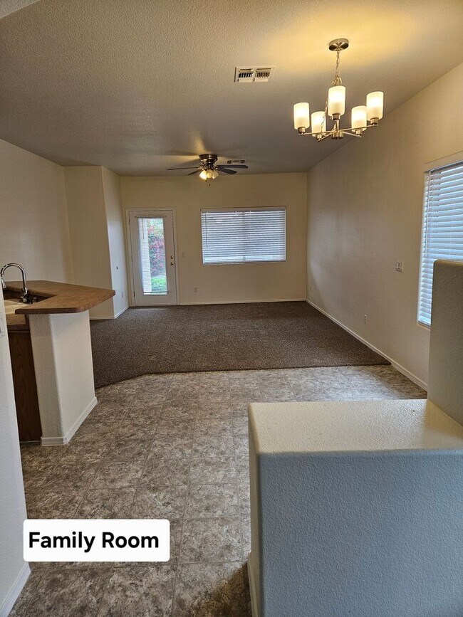 Building Photo - 3659 S Joshua Tree Ln