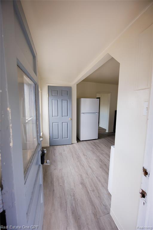 Building Photo - 8242 Maxwell Ave