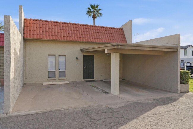 Building Photo - 3039 N 38th St