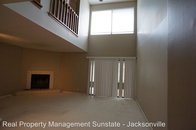 Building Photo - 2 br, 1.5 bath House - 4215 Polo Court
