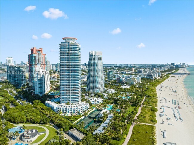 Building Photo - 100 South Pointe Dr