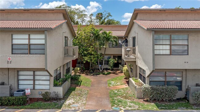 Building Photo - 2530 Coral Springs Dr