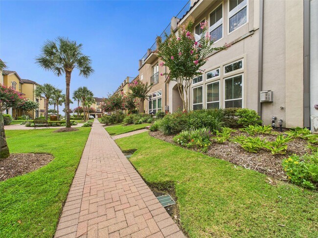 Building Photo - 22 Tassia Ln