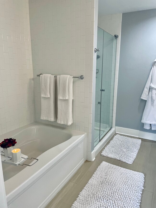 Master Bathroom - 603 Davis St