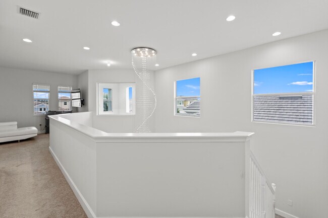 Building Photo - 15134 Cameo Ct