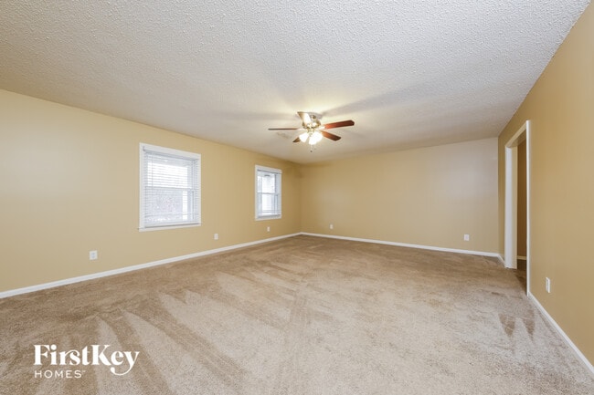 Building Photo - 160 Rhyne Ct