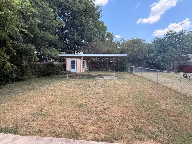 Building Photo - 7406 Southgate Ln