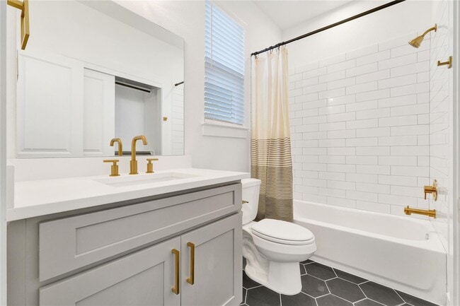 Building Photo - 3210 Frying Pan Pl