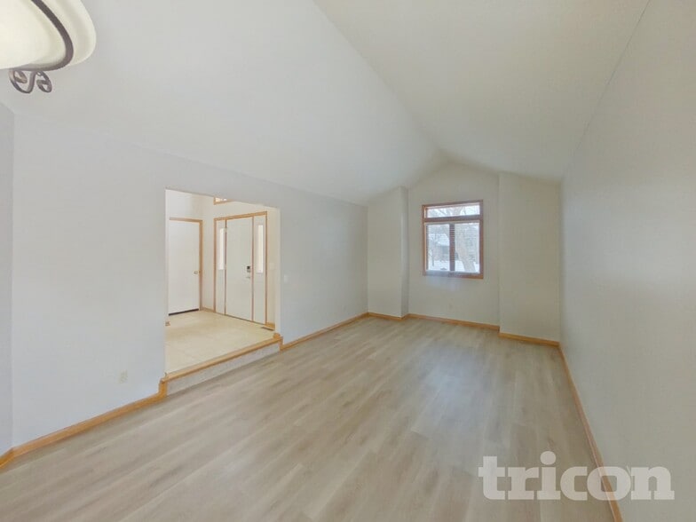 Building Photo - 17295 Hibiscus Ave