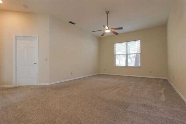 Building Photo - 4404 SW 91st Dr