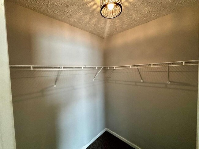 Building Photo - 4249 High Park Ln