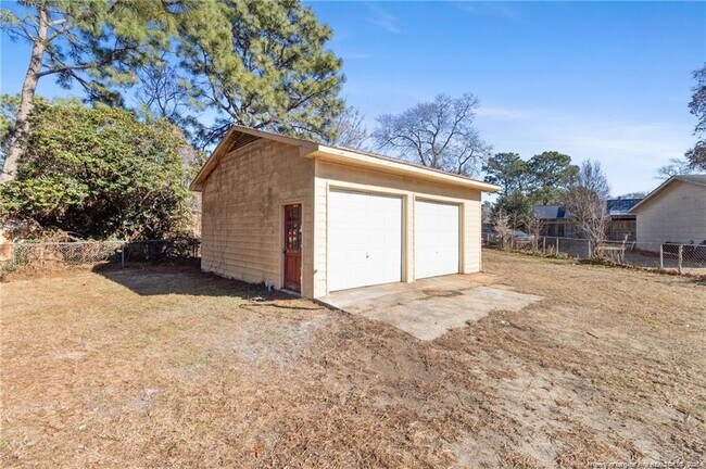 Building Photo - 3101 Ansley Dr