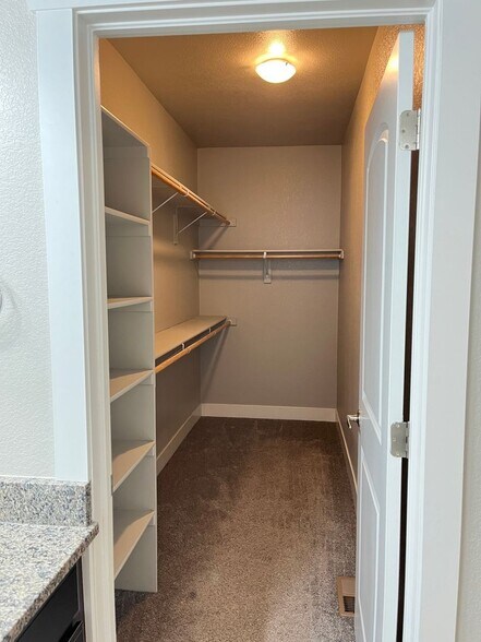 Building Photo - 4958 Verbena St